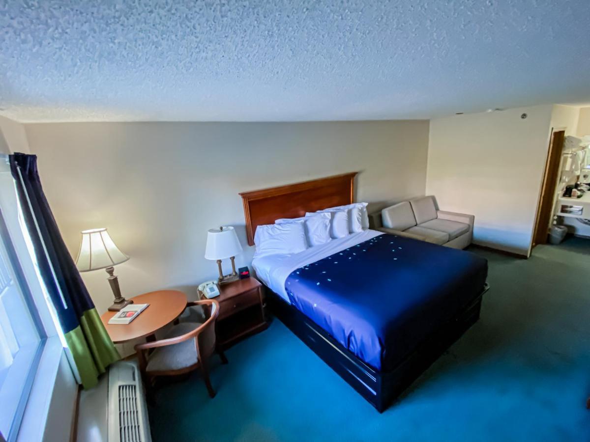 Green Gables Inn Бренсън Екстериор снимка