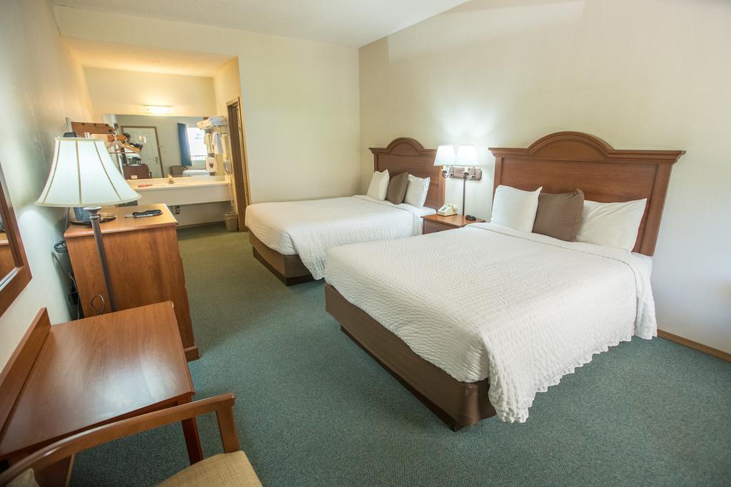 Green Gables Inn Бренсън Екстериор снимка