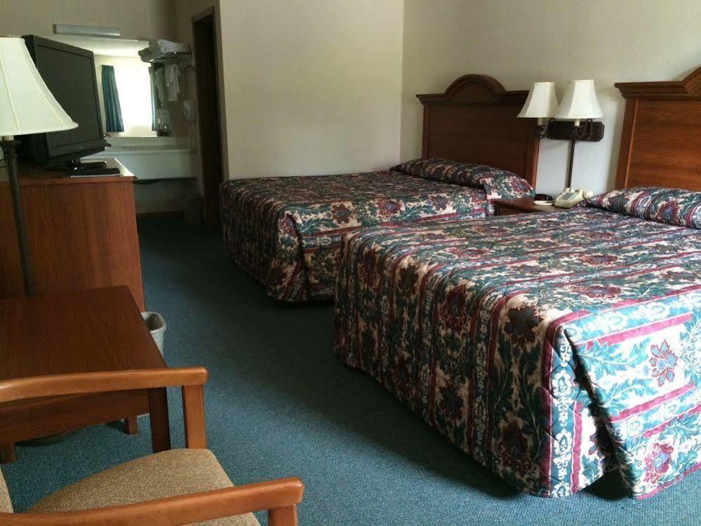 Green Gables Inn Бренсън Екстериор снимка