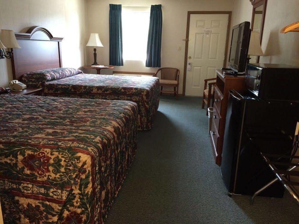 Green Gables Inn Бренсън Екстериор снимка